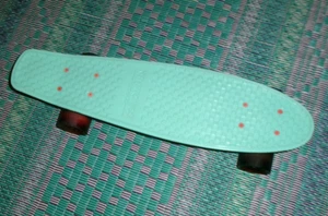 Kryptonics 1965 Torpedo Skateboard teal 22" - Picture 1 of 18