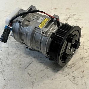 New Valeo TM21 Seltec 103-67260 AC A/C Compressor with PV8 12volt T915146C - Picture 1 of 6