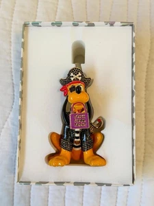 Disney BaubleBar Pluto Borsa Charm Halloween Pirata Bagliore nel Buio - Nuovo con scatola! - Foto 1 di 10