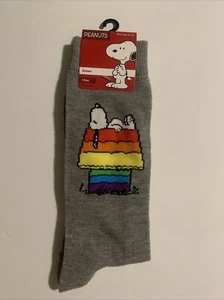 Snoopy Rainbow Dog House Hombre Novedad Crew Calcetines Crew Talla 6-12 Nuevos V26 - Imagen 1 de 3