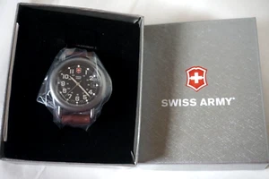 SWISS ARMY 'TIMETRACKERS' WOMENS VINTAGE WATCH-MARLBORO 2002 COLLECTIBLE/NEW/NOS - Picture 1 of 4