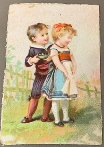 # K1134 CARTOLINA VITTORIANA, RAGAZZO E RAGAZZA - Foto 1 di 2