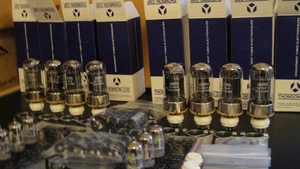 Power amplifier 2 x 30 Watt OTL. Circlotron, tube amplifier, 2 x Monoblocks. - Bild 1 von 7