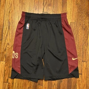Nike Cleveland Cavaliers Team Issued Shorts Size Small Black Dri Fit - Picture 1 of 8