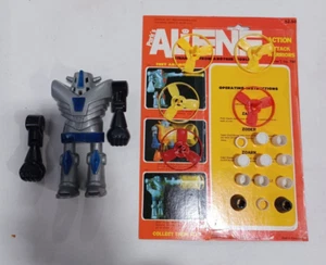 Vintage Park's Aliens Zoark Action Figure with Accessories & Card Back - Picture 1 of 5