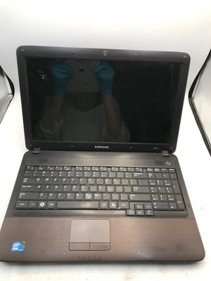 Samsung R540 Intel Core i3 2nd Gen. 15" Laptop -DOES NOT BOOT/PARTS  -MZ - Image 1 of 4