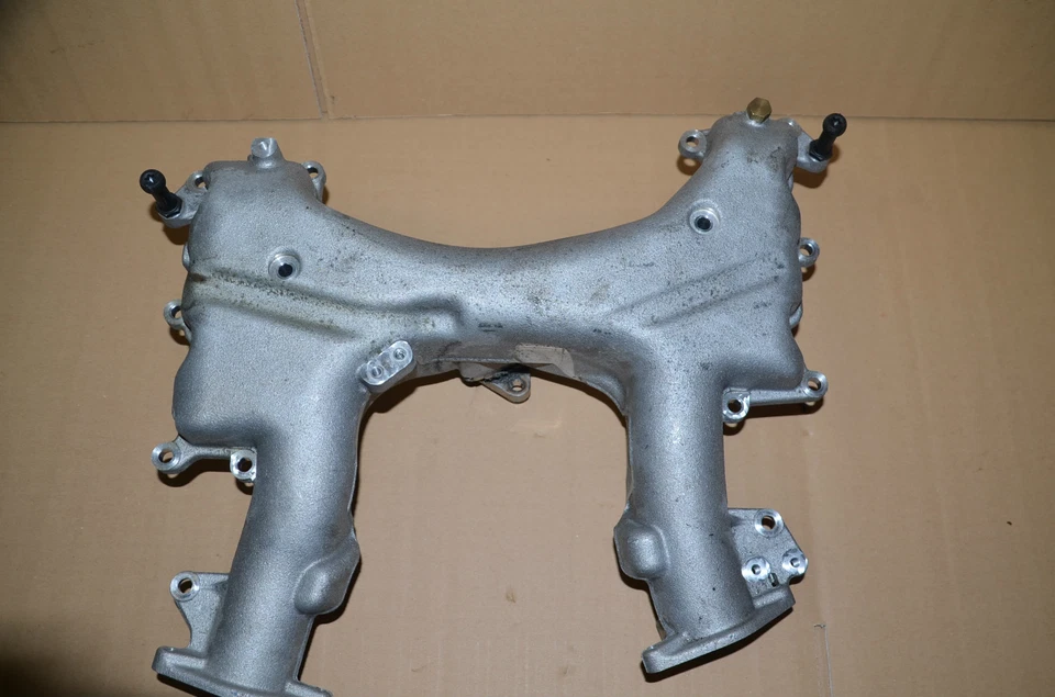 Audi Q7 4L A8 4E Saugrohr Druckrohr 057145762N  4,2L TDI   057145770MN - Изображение 1 из 1