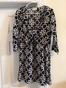 VGUC MUDPIE BRAND BLACK & WHITE RUFFLED TIE FRONT SWIMWEAR COVER UP - Picture 1 of 5