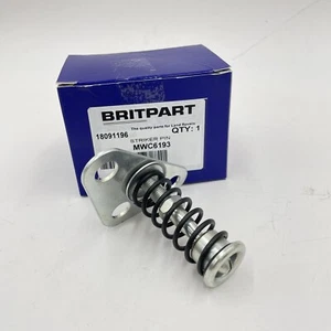 Land Rover Bonnet Striker pieza # MWC6193 - Imagen 1 de 3