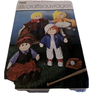 Vtg Simplicity Pattern 7068 Doll Clothing Wardrobe 18 in Unisex One Size CUT '85 - Picture 1 of 2