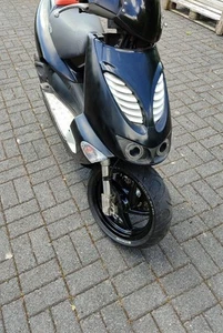 Roller - Aprilia SR50 - Mianrelli LC Motor - läuft - an Bastler + Papiere - Bild 1 von 18