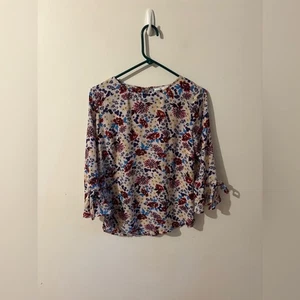 Violet + Claire geblümte Bluse Größe S - Bild 1 von 5