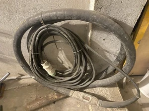 Betonrüttler Rüttelflasche plus Wacker - Umformer gebraucht - Bild 1 von 6