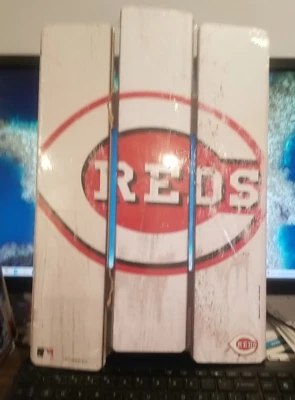 WINCRAFT CINCINNATI REDS MLB FENCE WD SIGN, INDOOR 16" x 11" FOR MAN CAVE - Image 1 of 4