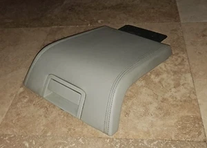 2007-2014 Lincoln Navigator Console Lid Cover Beige Leather with Hinge - Picture 1 of 8