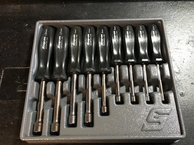 Juego de 10 destornilladores de tuercas de mango duro negro métrico Snap On NDDM900A de 5 mm-13 mm Foto 1 de 4