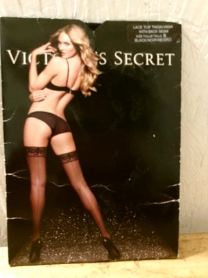 NUEVAS Medias Victoria's Secret Red Hasta el Muslo Con Costura Trasera Talla B Negras Foto 1 de 2