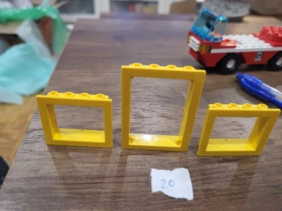 Lego Window and Frame. Yellow. Vintage - Image 1 of 4