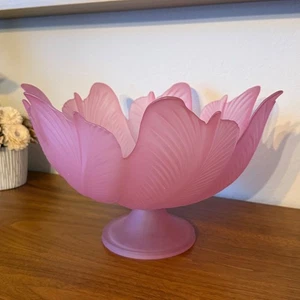 Centro de mesa vintage de vidrio esmerilado rosa hoja pedestal pie Hollywood Regency - Imagen 1 de 7