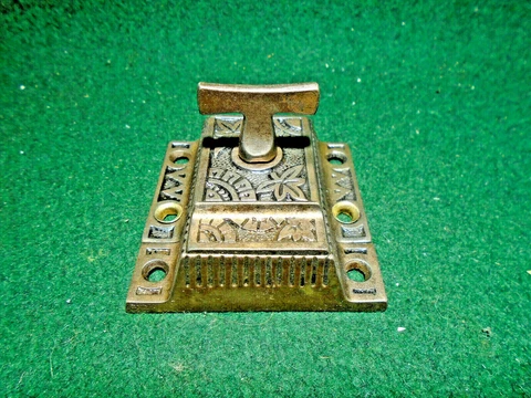 VINTAGE EASTLAKE CABINET 'T' LATCH w/ TURN KNOB & MATCHING KEEPER   (8761) Cover