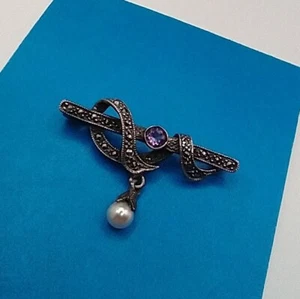 Sterling Silver Marcasite Amethyst & Drop Pearl Vintage Bar w/Ribbon Wrap Brooch - Picture 1 of 10