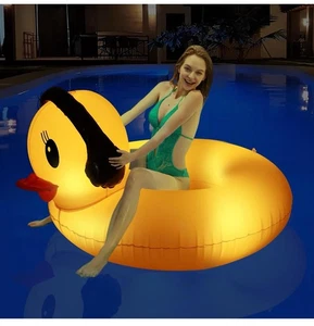 Aufblasbare Ente Pool Schwimmer mit Beleuchtung, 42" solarbetriebene Schwimmröhre, Sommer Beac - Bild 1 von 7