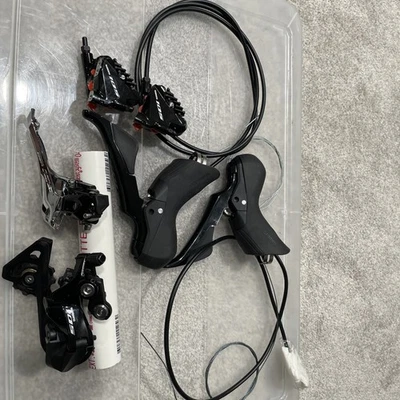 MINT! Shimano 105 R7000 Hydraulic Disc Brake Groupset 2x11 - Image 1 of 4