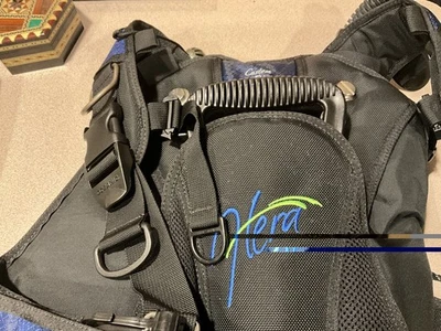 NUEVO Oceanic Dive BC modelo Hera talla XS venta al por menor $600  Foto 1 de 3