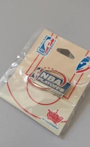 NBA PLAYOFFS 2002 Pin Sealed Aminco Basketball OOP Vintage Media Revers NICE!! - Bild 1 von 4