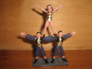 Britain's Circus 08677 Arab Acrobat Troupe - Picture 1 of 1