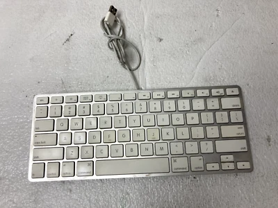 Apple A1242 White USB Wired Keyboard Tested - Image 1 of 4