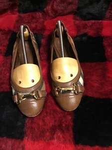 Rare Burberry Woman’s Heritage House Check Ballet Flats Sz 7.5 US - Picture 1 of 16