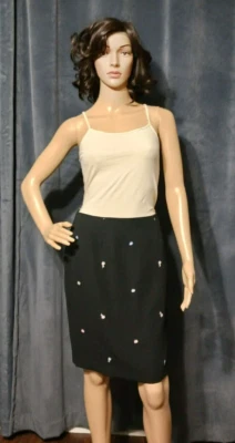 Requirements Skirt Women 12 Lined Black Floral Embroidery Modern Chic Corporate - Image 1 of 4