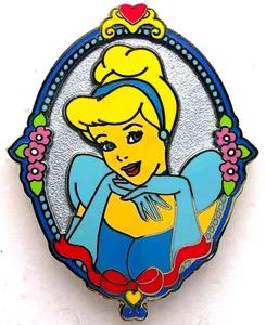 RARE! DISNEY Auctions Trading Pin - CINDERELLA CAMEO PORTRAIT Glamour Pose - Picture 1 of 2