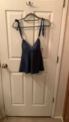 Tankini Mossimo verde esmeralda pequeño nuevo con etiquetas.  Foto 1 de 4