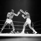 American Boxer Eddie Perkins winner points against Spanish boxer A- 1963 Photo 2