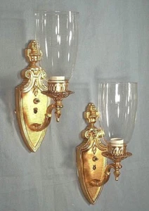 PAIR OF MID CENTURY CLASSICAL ADAMS SHIELD BACK BRASS SCONCES+HURRICANE SHADES - Picture 1 of 8