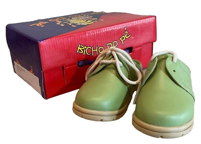 Zuecos Bicho do Pe verdes zapatos niñas pequeñas talla 6 cuero brasileño Foto 1 de 4