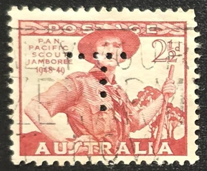 Australia - 1952 Scott #249 3-1/2p Pan-Pacific Scout Jamboree - T PERFIN - Stamp - Picture 1 of 3
