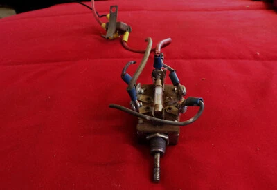 Ford Sunliner 1956 convertible interruptor superior. Foto 1 de 4