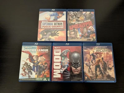 Lot of 5 DC animated Blu-Rays - Image 1 of 4