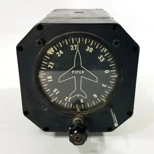 Piper 52D61 Directional Gyro RCA10-J4114-01 - Missing Knob - Picture 1 of 8