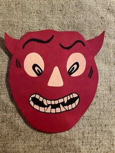 U Pick Vintage Inspired Devil with Pointy Horns Halloween Cardstock Decoration - Imagen 1 de 4