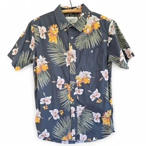 Modern Amusement Mens Short Sleeve Hawaiian Shirt Tropical Hibiscus Small - Picture 1 of 9