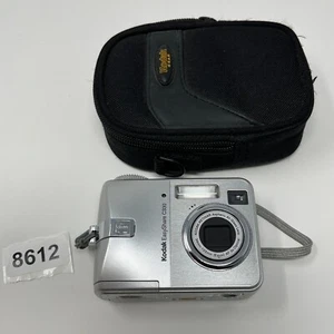 Kodak EasyShare C330 4.0 MP Digital Camera Silver with Carrying Case TESTED - Picture 1 of 20