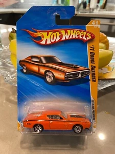 Hot Wheels 2010 HW Premiere '71 Dodge Charger - Naranja - Imagen 1 de 2