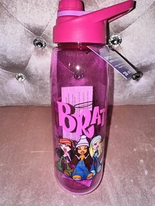Bratz Plastic Sports Bottle With Hinged Handle 28 oz - Picture 1 of 4