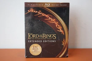 The Lord of the Rings: The Motion Picture Trilogy - Extended Editions (Blu-ray) - Picture 1 of 6