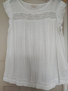 Marks And Spencer Soft White Tunic Blouse Size 16 - Picture 1 of 6