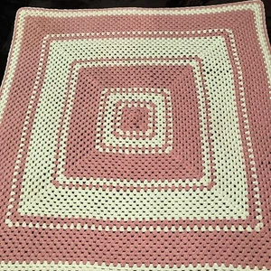 Vintage Handarbeit (gehäkelt) mintgrün & mauve afghanische Decke 45x45 WUNDERSCHÖN - Bild 1 von 5